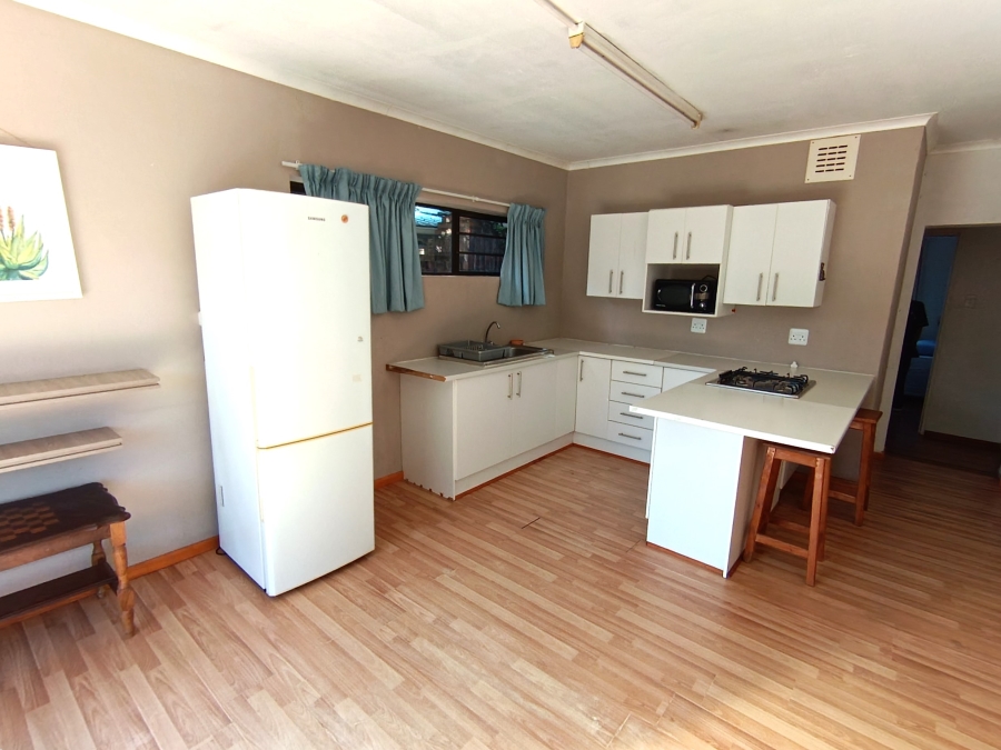 3 Bedroom Property for Sale in Wavecrest Eastern Cape